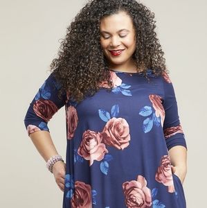 Navy floral piphany lakewood dress! 2XL